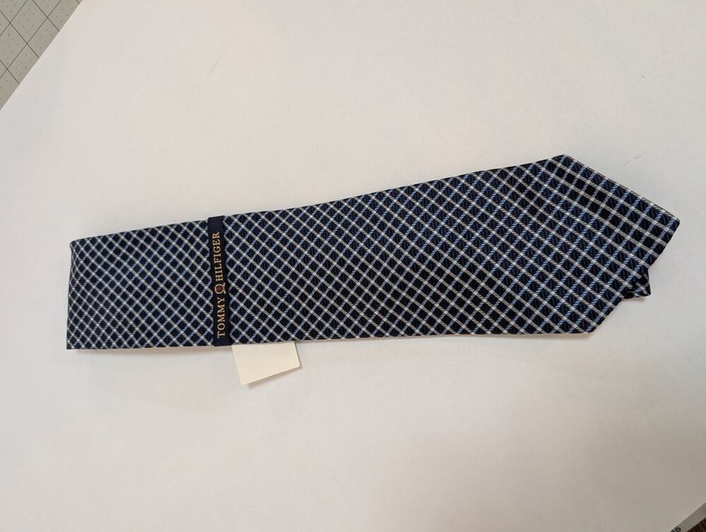 Tommy Hilfiger Men's Blue Plaid Grid Check 100% Silk Necktie Tie Made in USA NWT